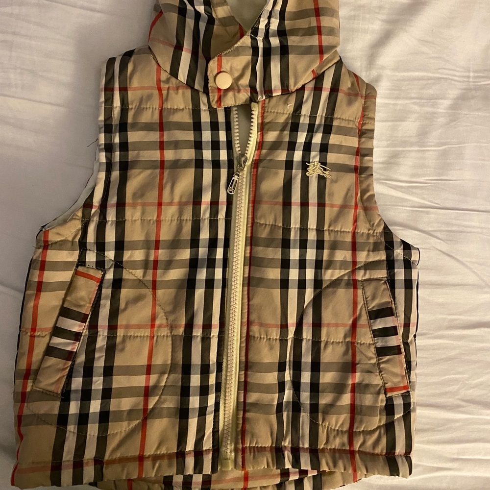 Toddler Burberry vest 2T/3T